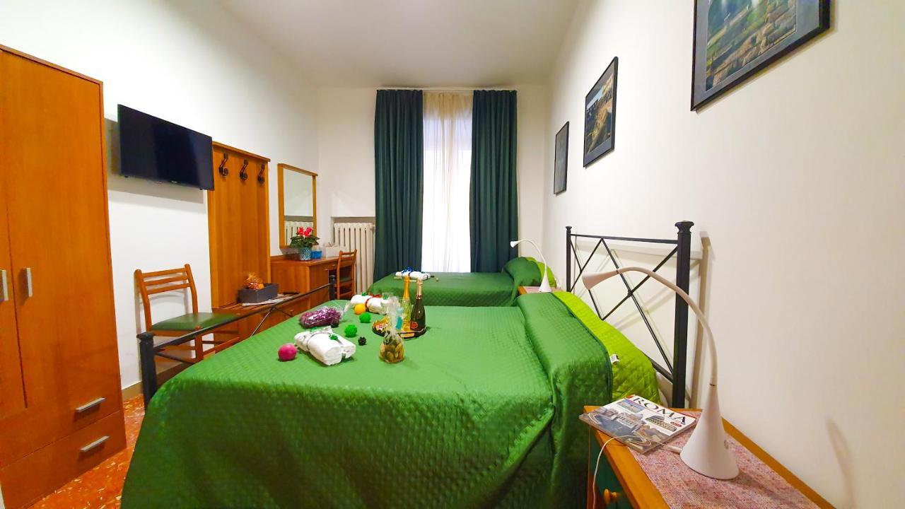 La Casa Verde Roma - Free Secure Parking If You Book 3 Nights Exterior foto